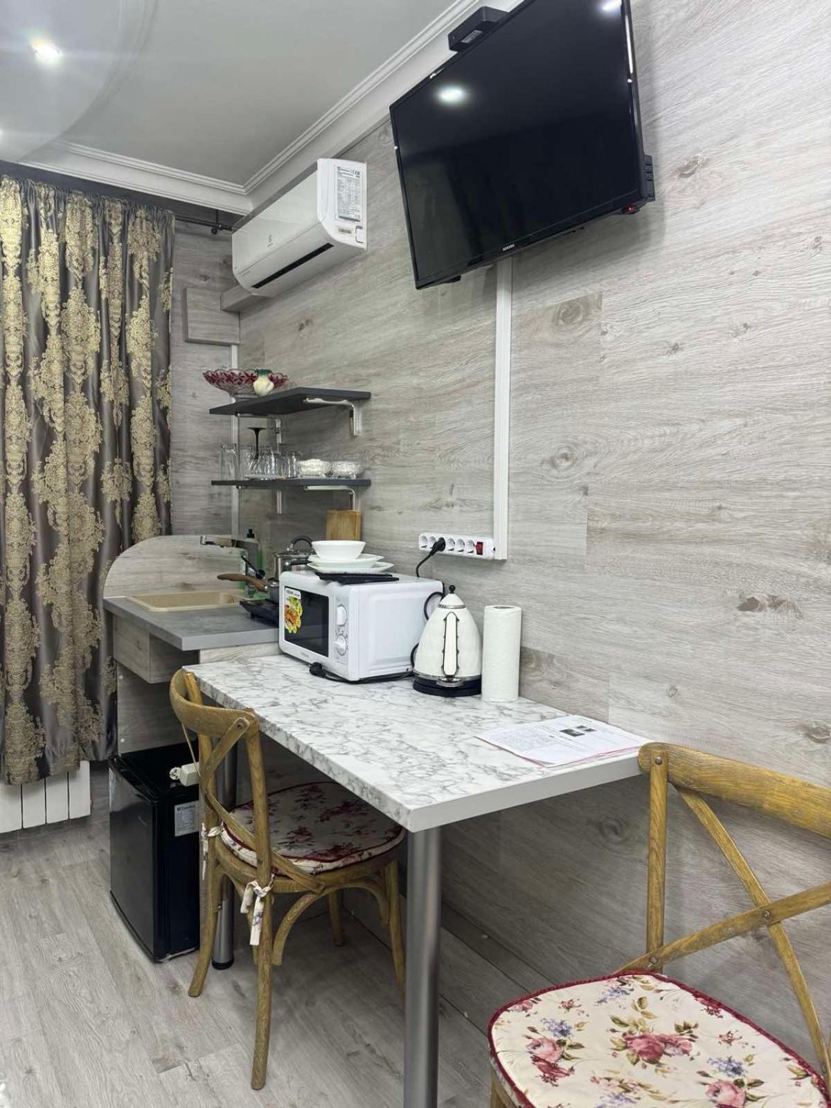 Cozy Good Apartment คีชีเนา ภายนอก รูปภาพ